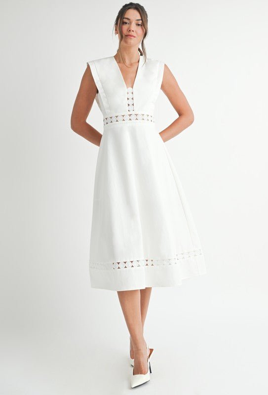 Vestido midi con encaje en cintura