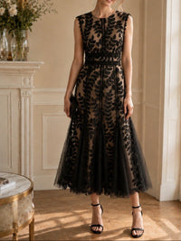 Vestido encaje hojas NEGRO.
