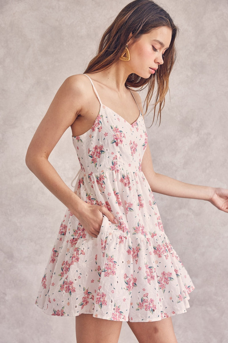 Vestido corto floral