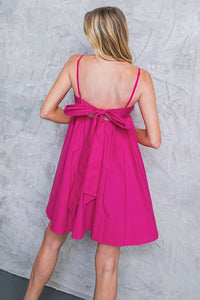 Vestido corto fucsia