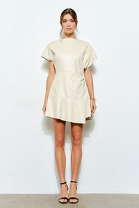 Vestido corto vinipiel