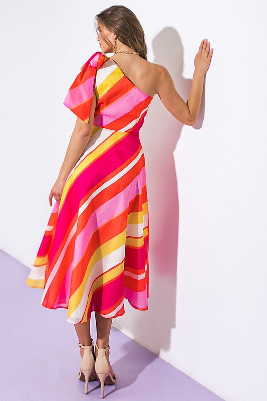 Vestido un hombro franjas diagonal