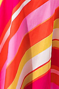 Vestido un hombro franjas diagonal