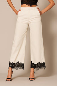 Set crop top y pantalón encaje