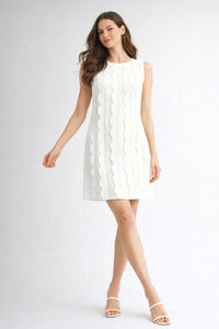 Vestido corto scalloped