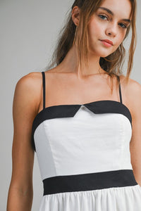 Vestido maxi blanco y negro con tirantes desmontables