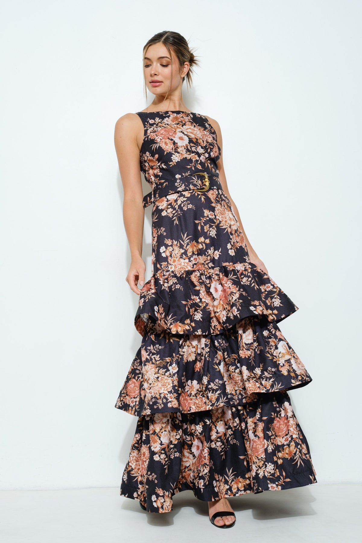 Vestido maxi olanes y flores