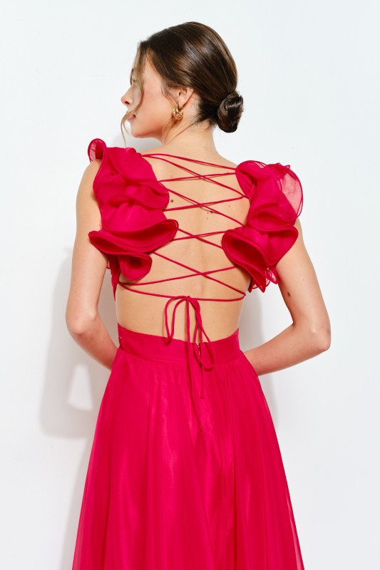 Vestido maxi rojo con cut out y tirantes organza