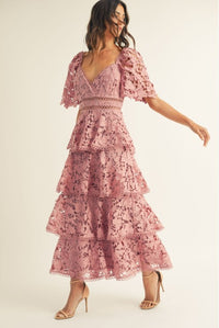 Vestido midi con olanes y manga corta Rosa