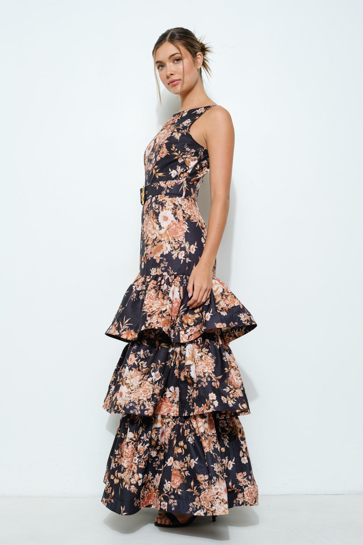 Vestido maxi olanes y flores