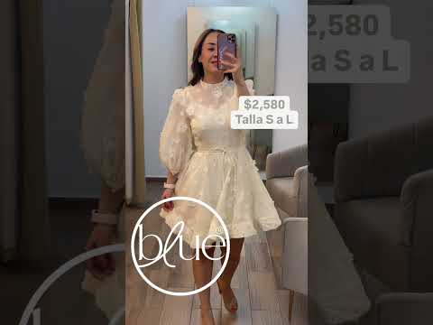 Vestido Blanco con aplicaciones florales